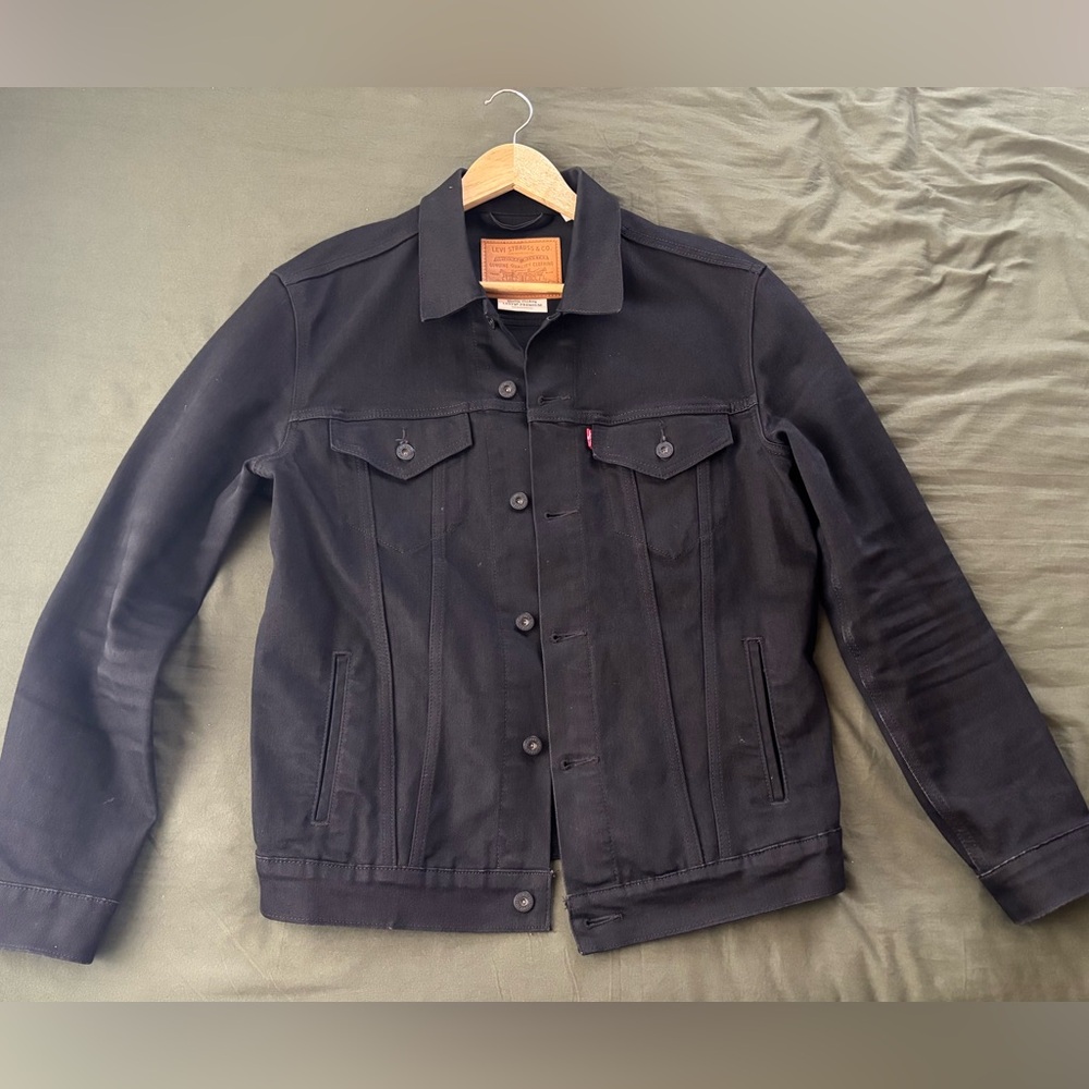 Black Levi Premium Denim Jacket, Size Large